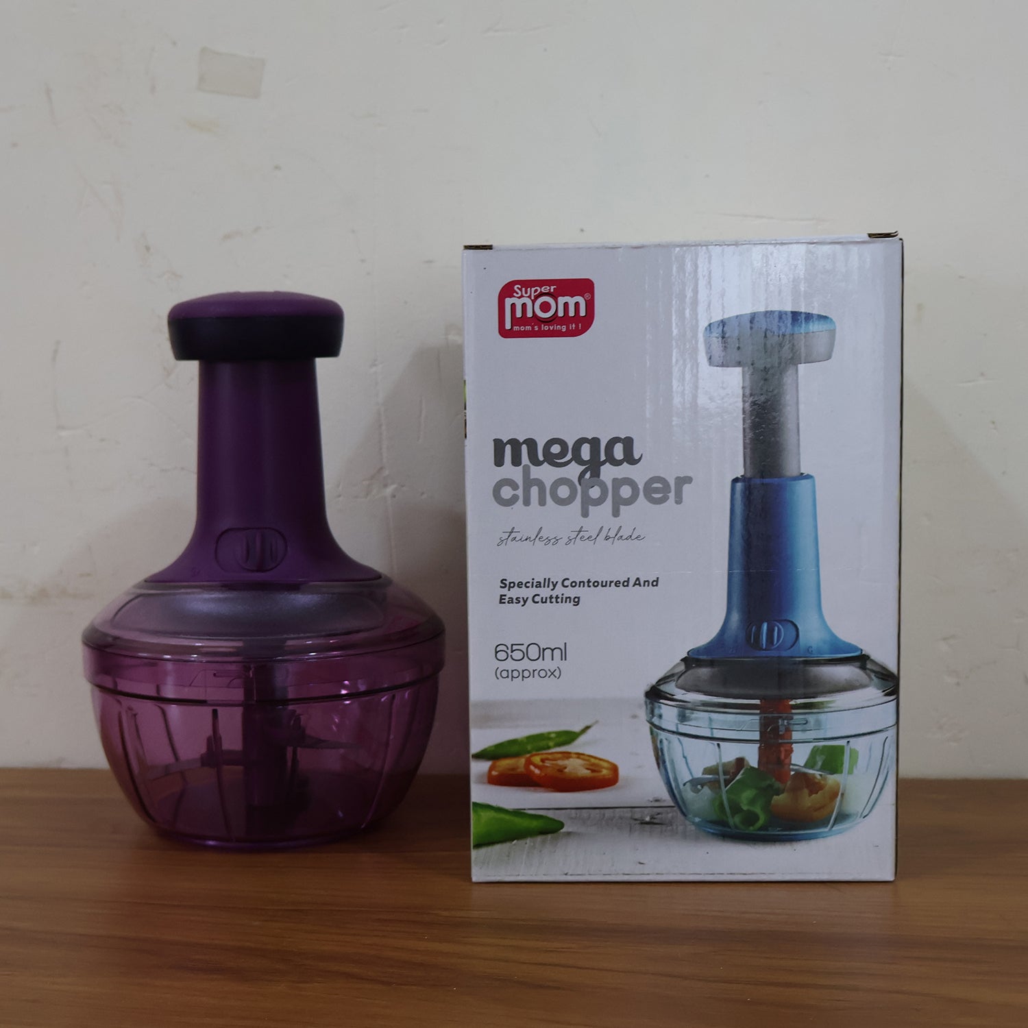 Supermom Manual Push Vegetable Chopper 650 ml - (1 Pc) Supermom Manual Push Vegetable Chopper 650 ml - (1 Pc)